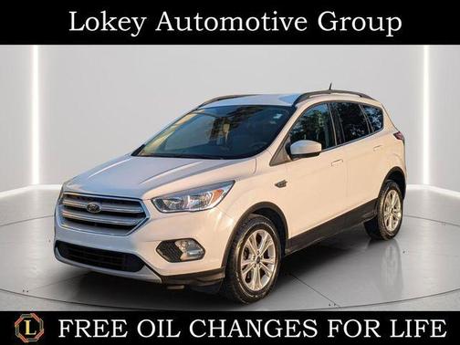 Oxford White 2018 Ford Escape SE