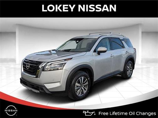 2025 Nissan Pathfinder SL