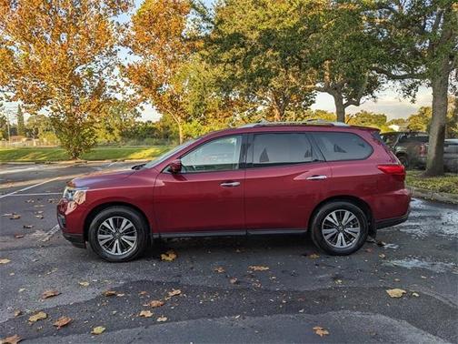 2017 Nissan Pathfinder S