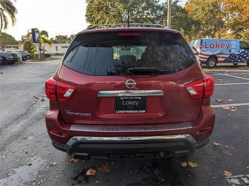 2017 Nissan Pathfinder S