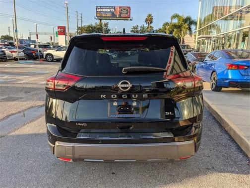 2024 Nissan Rogue SL