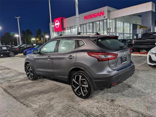 2022 Nissan Rogue Sport SL