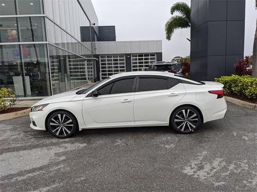 2021 Nissan Altima 2.5 SR