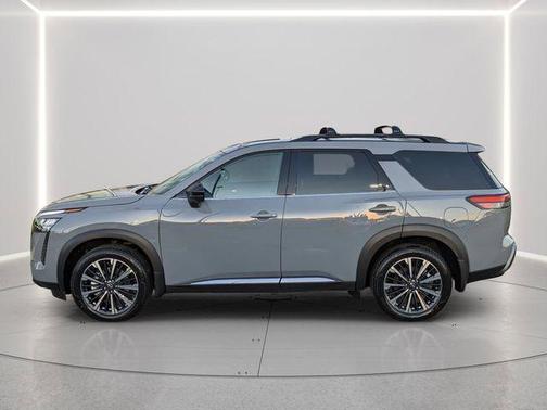 Boulder Gray Metallic 2026 Nissan Pathfinder Platinum