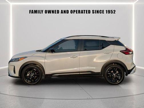 Aspen White 2024 Nissan Kicks SR