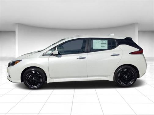 2024 Nissan Leaf SV PLUS