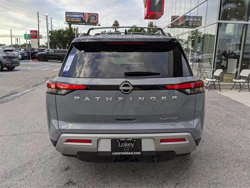 2025 Nissan Pathfinder Platinum