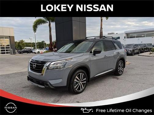 2025 Nissan Pathfinder Platinum