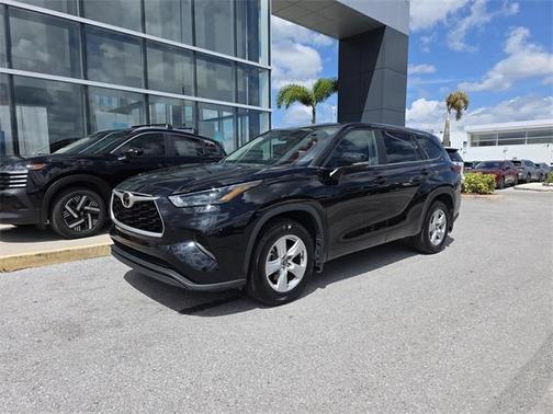 2023 Toyota Highlander L
