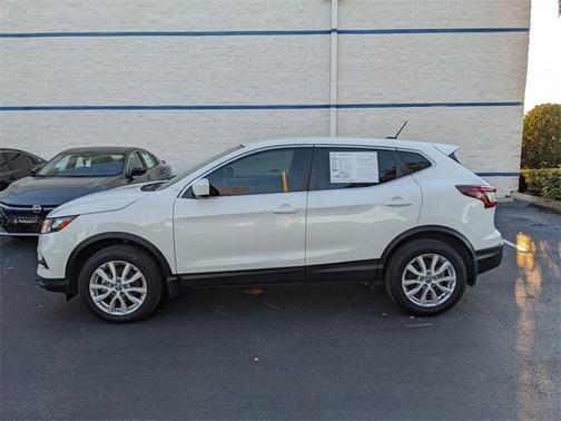 2022 Nissan Rogue Sport S