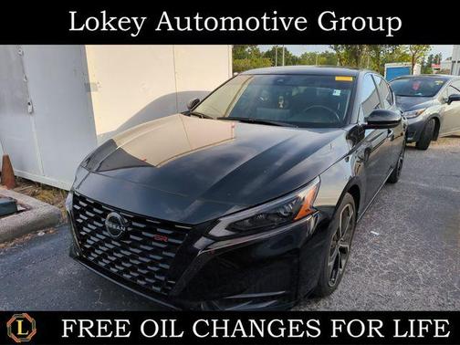 Black 2023 Nissan Altima 2.5 SR