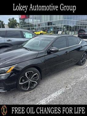 Black 2023 Nissan Altima 2.5 SR