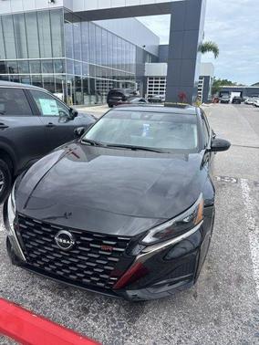 Black 2023 Nissan Altima 2.5 SR