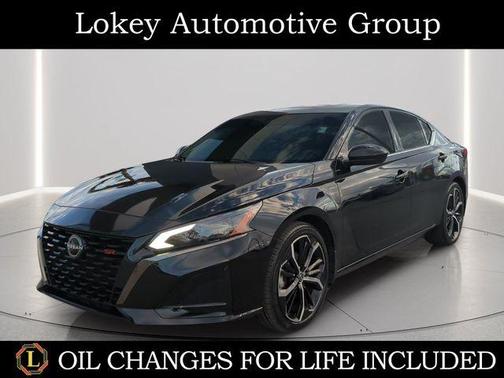 Black 2023 Nissan Altima 2.5 SR