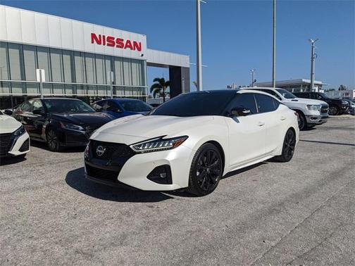 2023 Nissan Maxima SR