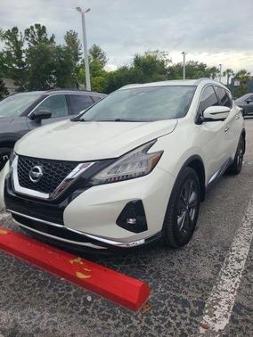White 2020 Nissan Murano Platinum