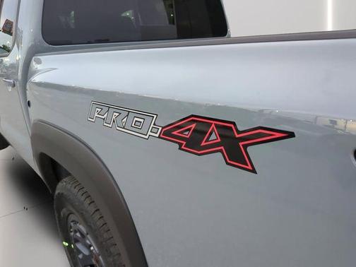 Boulder Gray Pearl 2026 Nissan Frontier PRO-4X