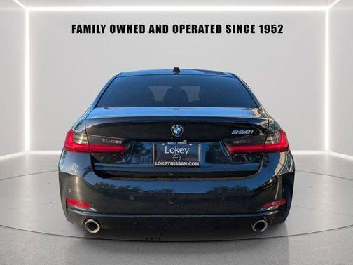Black Sapphire Metallic 2023 BMW 330 i