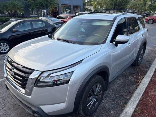 Brilliant Silver Metallic 2024 Nissan Pathfinder SV