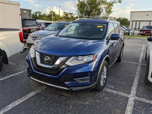 2020 Nissan Rogue SV