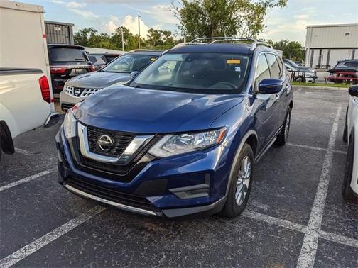 2020 Nissan Rogue SV