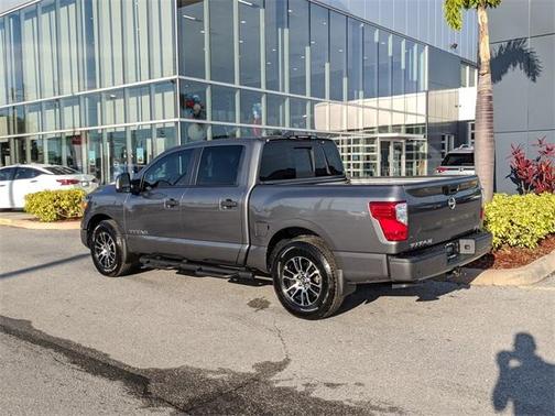 2024 Nissan Titan SV