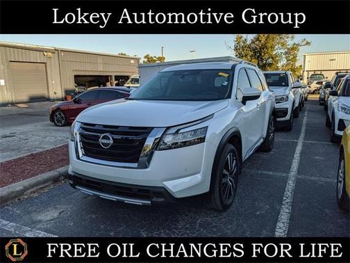 2025 Nissan Pathfinder Platinum