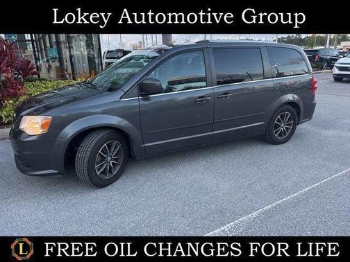 Granite Crystal Clearcoat Metallic 2017 Dodge Grand Caravan SXT