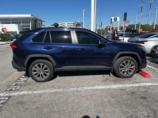 2022 Toyota RAV4 XLE Premium