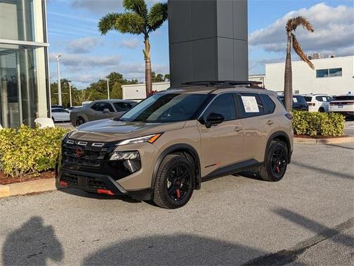 2025 Nissan Rogue Rock Creek