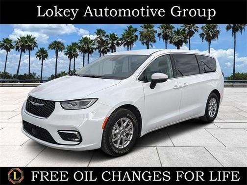 2023 Chrysler Pacifica Touring-L