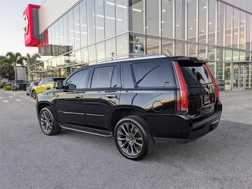 2020 Cadillac Escalade Luxury