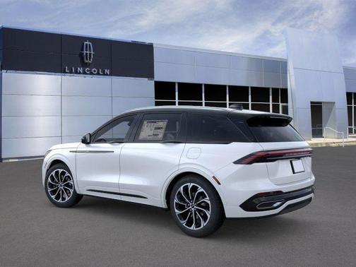 2025 Lincoln Nautilus Reserve