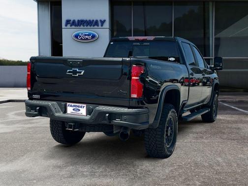 Black 2024 Chevrolet Silverado 2500 ZR2