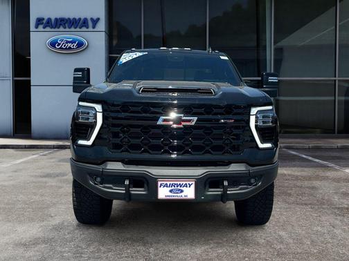 Black 2024 Chevrolet Silverado 2500 ZR2