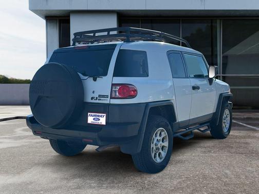 2011 Toyota FJ Cruiser Base