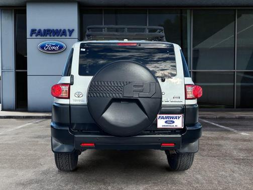 2011 Toyota FJ Cruiser Base