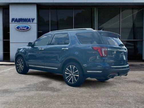 Blue Metallic 2018 Ford Explorer Platinum
