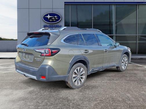 2023 Subaru Outback Touring