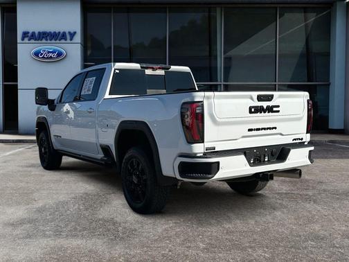 2025 GMC Sierra 2500 AT4