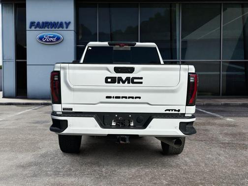 2025 GMC Sierra 2500 AT4