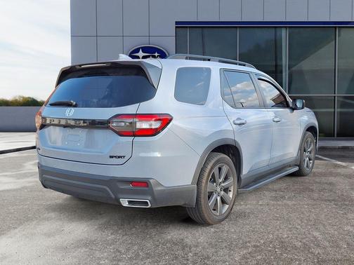 2025 Honda Pilot Sport