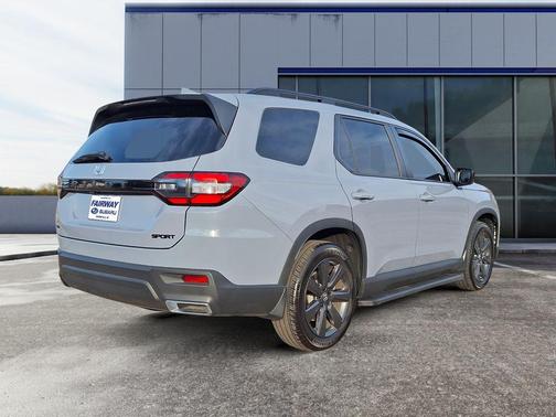 2025 Honda Pilot Sport