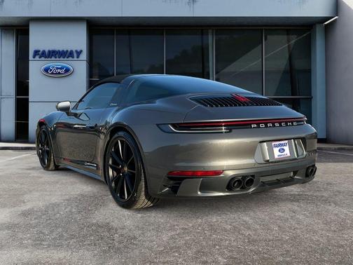 2021 Porsche 911 Targa 4S