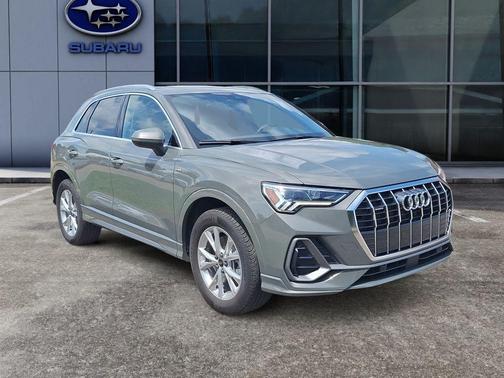 Chronos Gray Metallic 2025 Audi Q3 45 S line Premium