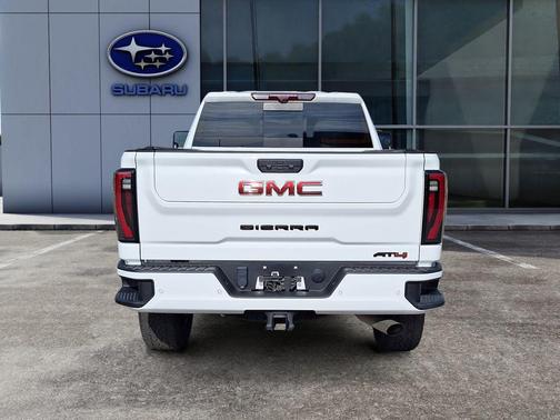 2024 GMC Sierra 2500 AT4