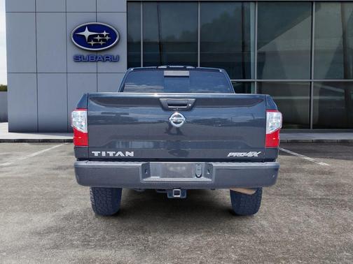 2019 Nissan Titan PRO-4X
