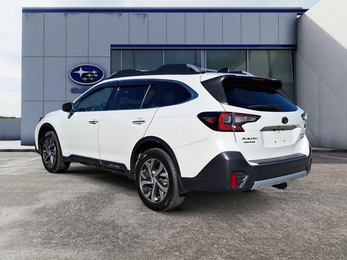 2022 Subaru Outback Touring