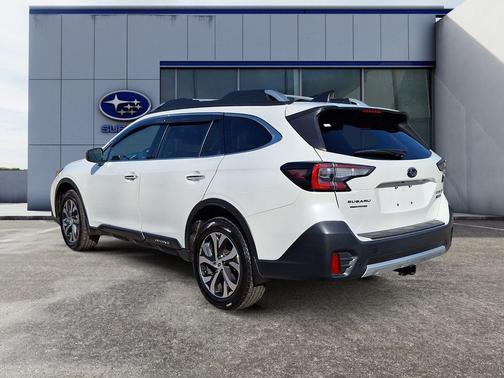 2022 Subaru Outback Touring