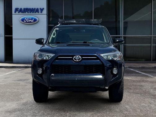 2020 Toyota 4Runner Venture
